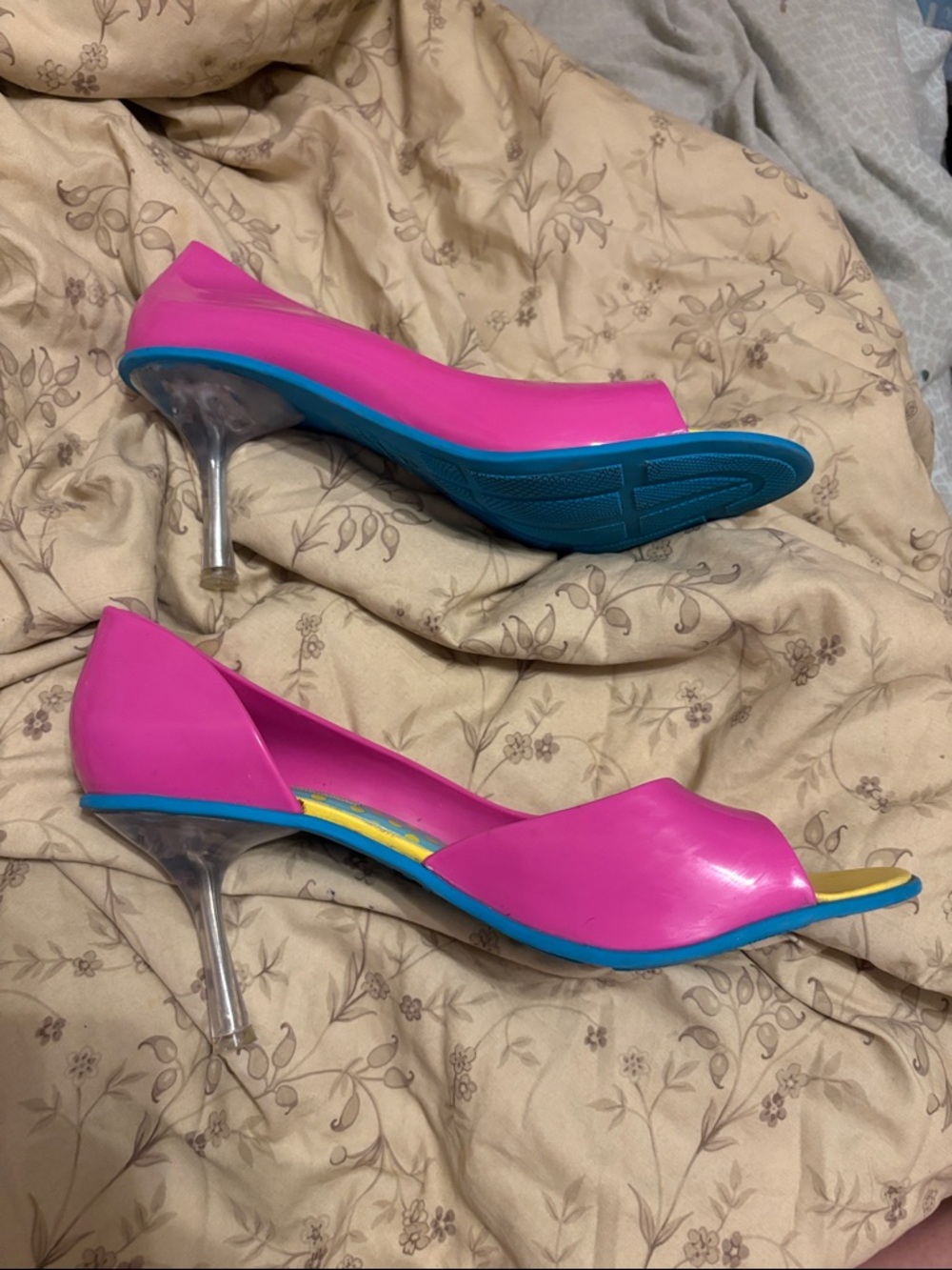 Melissa Esmeralda Pumps - Picture 7 of 7